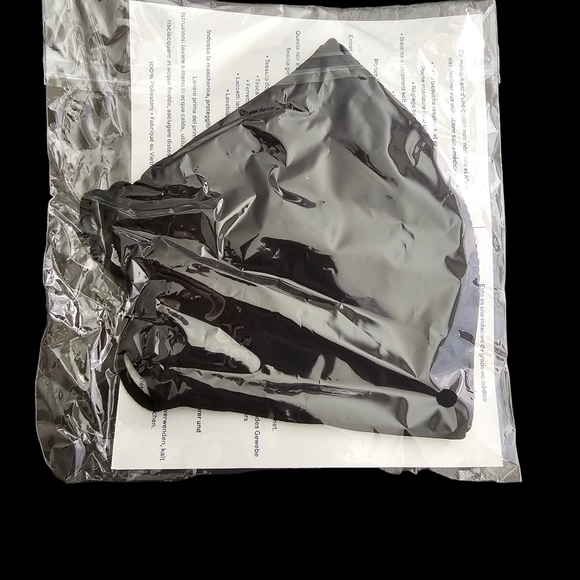 Tory Burch Monogrammed face mask - Picture 3 of 3